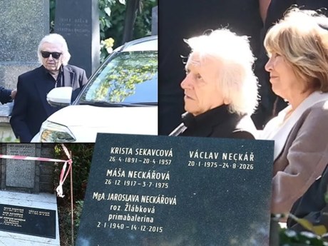 Václav Neckář uložil do hrobu syna i urnu své zesnulé ženy