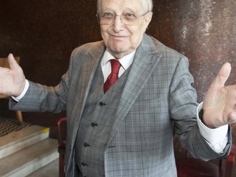 Jiří Suchý se vysmál zprávám o infarktu před 95. narozeninami