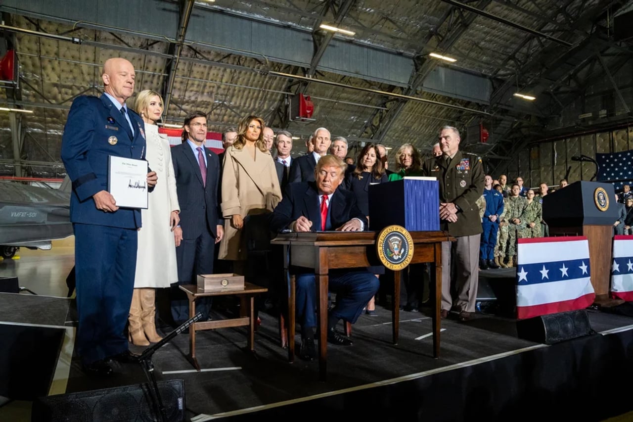 USA potvrdily zbraně na oběžné dráze; rivalové rozvíjejí své kapacity