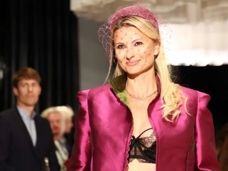 Jitka Kocurová překvapila na přehlídce: šla na molo jen v podprsence