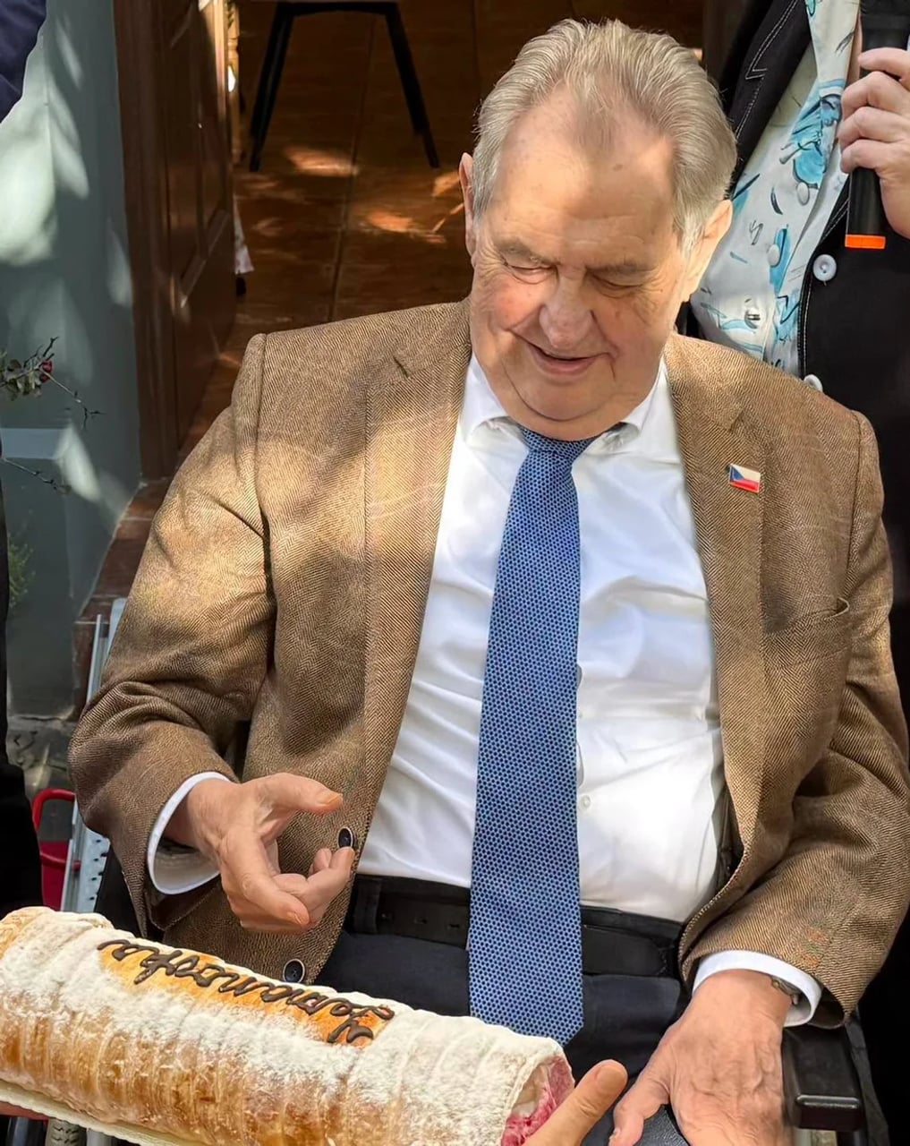 Miloš Zeman oslavil 82. narozeniny na třech místech Česka