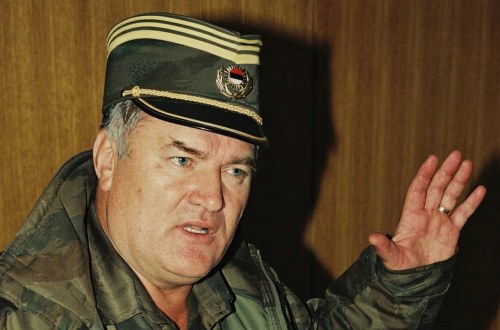 Generál Mladić náhle zemřel